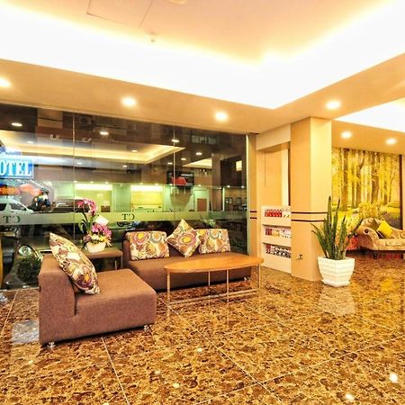 Hotel Zamburger Grand City Malacca Buitenkant foto