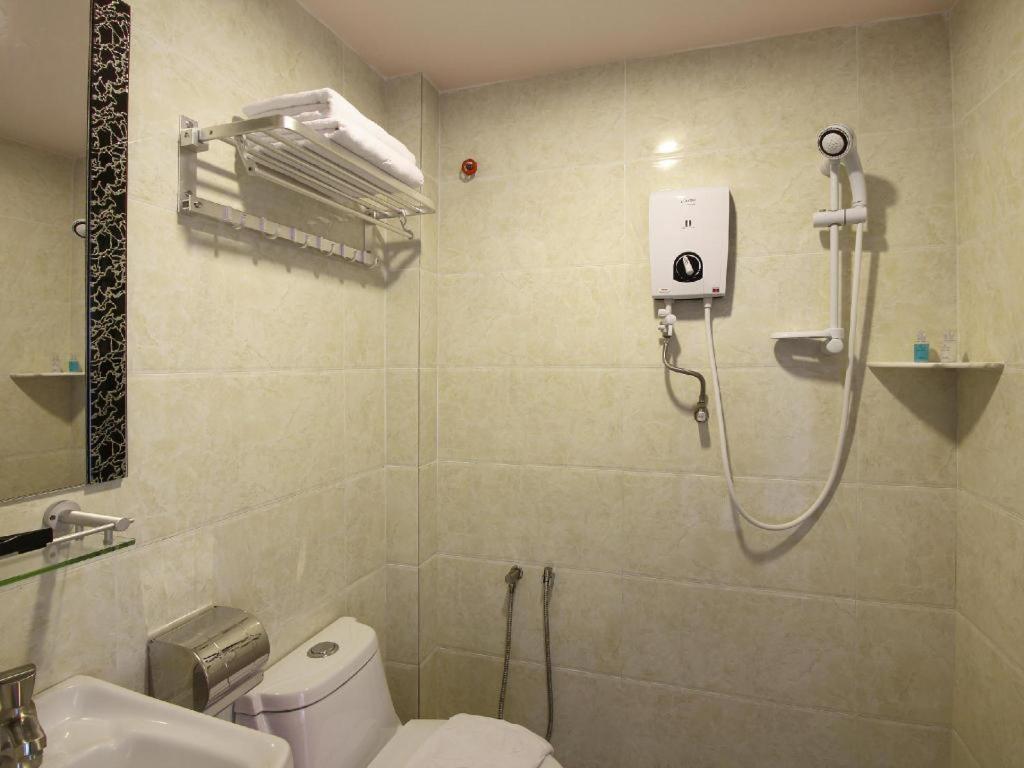 Hotel Zamburger Grand City Malacca Buitenkant foto