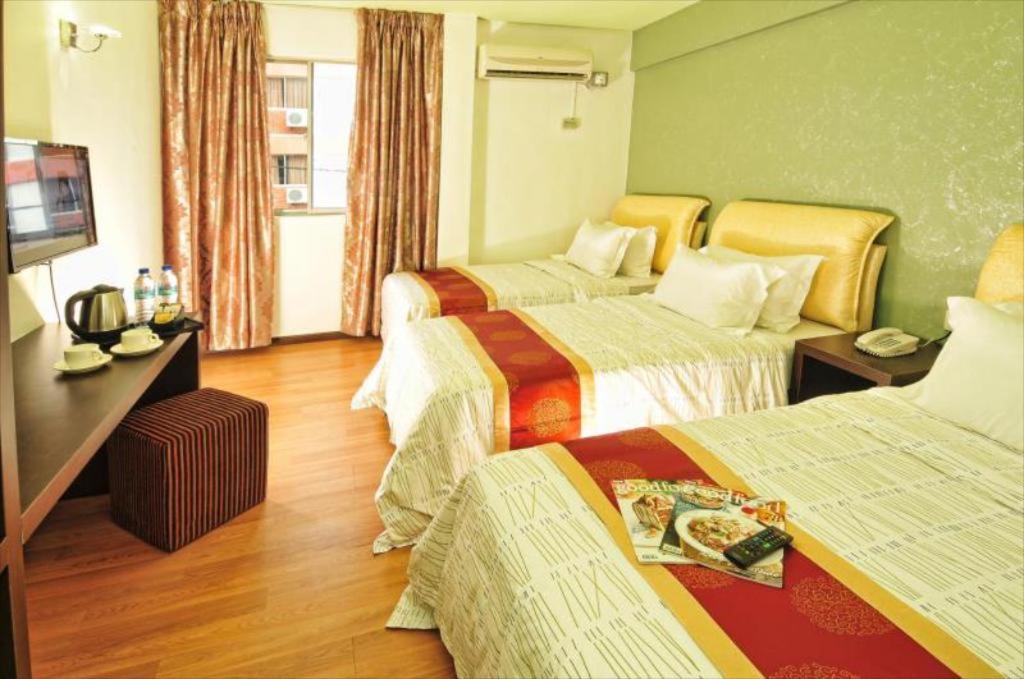 Hotel Zamburger Grand City Malacca Buitenkant foto